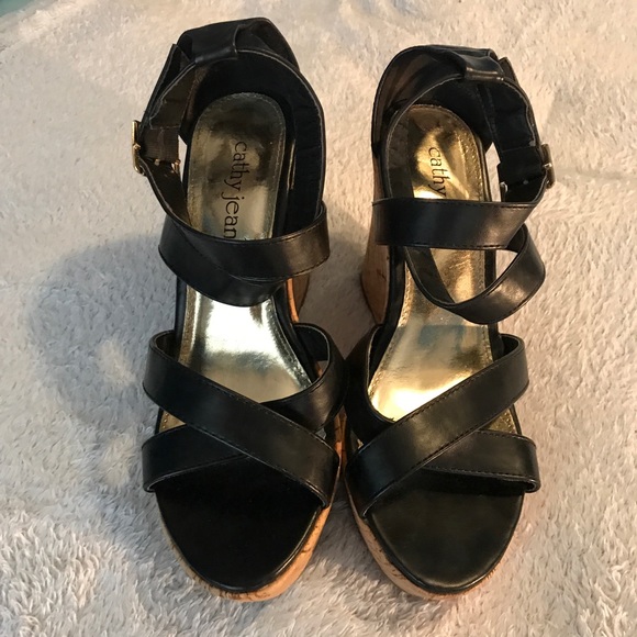 Black Strap Wedges - Picture 5 of 10